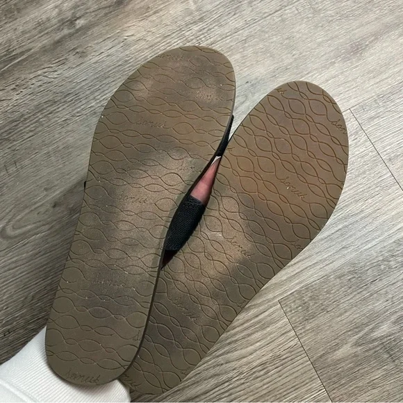 SANUK Yoga Gora Gora Black Slide Beach Sandals - Picture 4 of 10